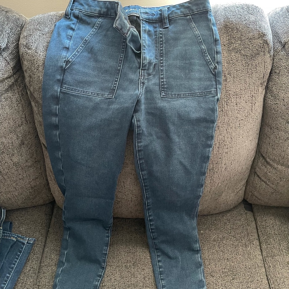 American Eagle Skinny Jeans